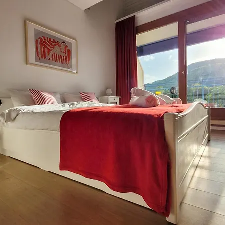 شقة Gemuetliche Maisonette Mit Dachterrasse Und Weitblick *