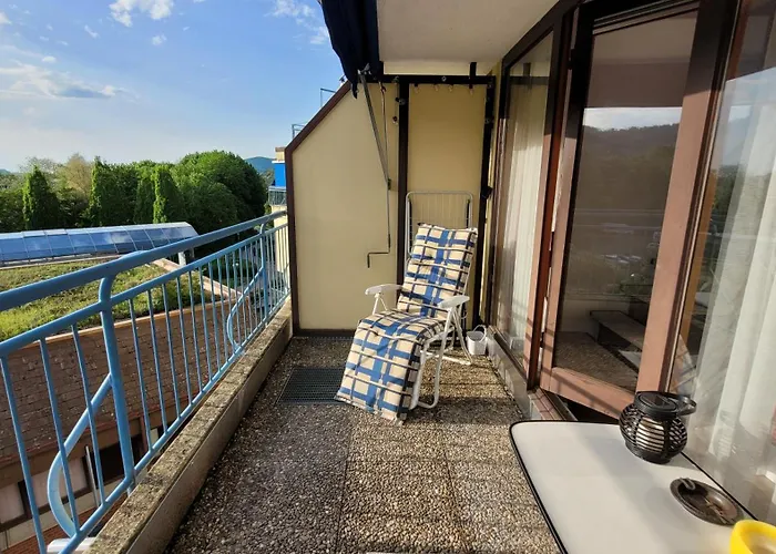 Gemuetliche Maisonette Mit Dachterrasse Und Weitblick 公寓 巴特乌拉赫